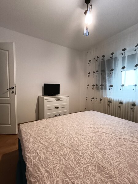 Berceni - Alexandru Obregia - 2 camere - parcare proprie - 400 Euro